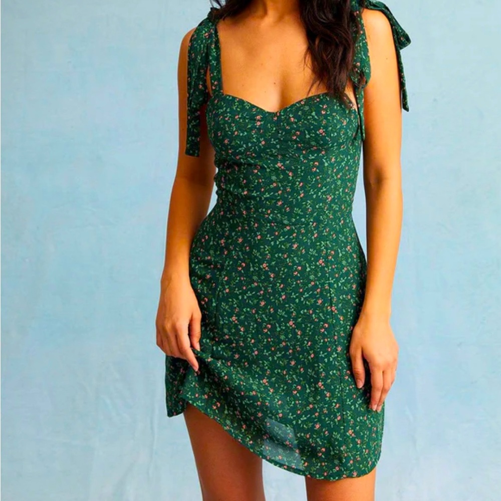 Rihoas Green Floral Mini Dress